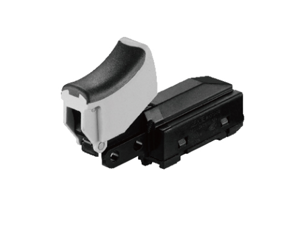 CHA 15 DC ON/OFF switches